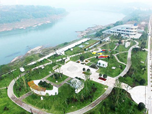 廣安市鄰水縣污水處理站，廣安市政協(xié)人資環(huán)委帶領鄰水縣政協(xié)與縣住建局相關負責人，到鄰水縣各鄉(xiāng)鎮(zhèn)專項督導污水處理廠（站）建設與運行情況